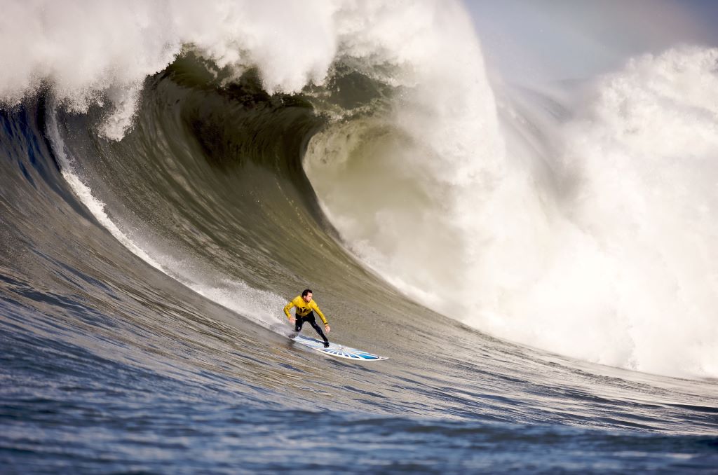 How to Read Waves Like a Pro: Spotting the Best Ride